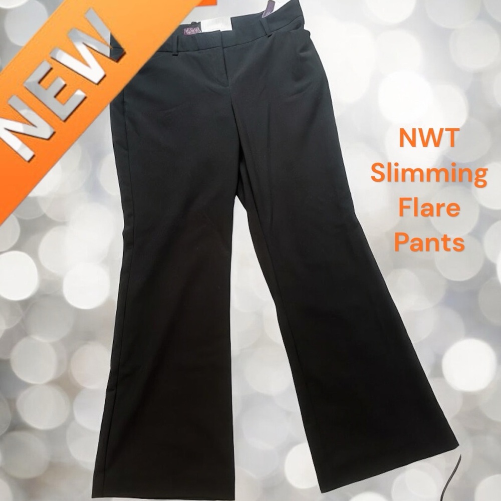 NWT Roz & Ali ♠️ black flare pants in slimming smartfit. Size 12 short.